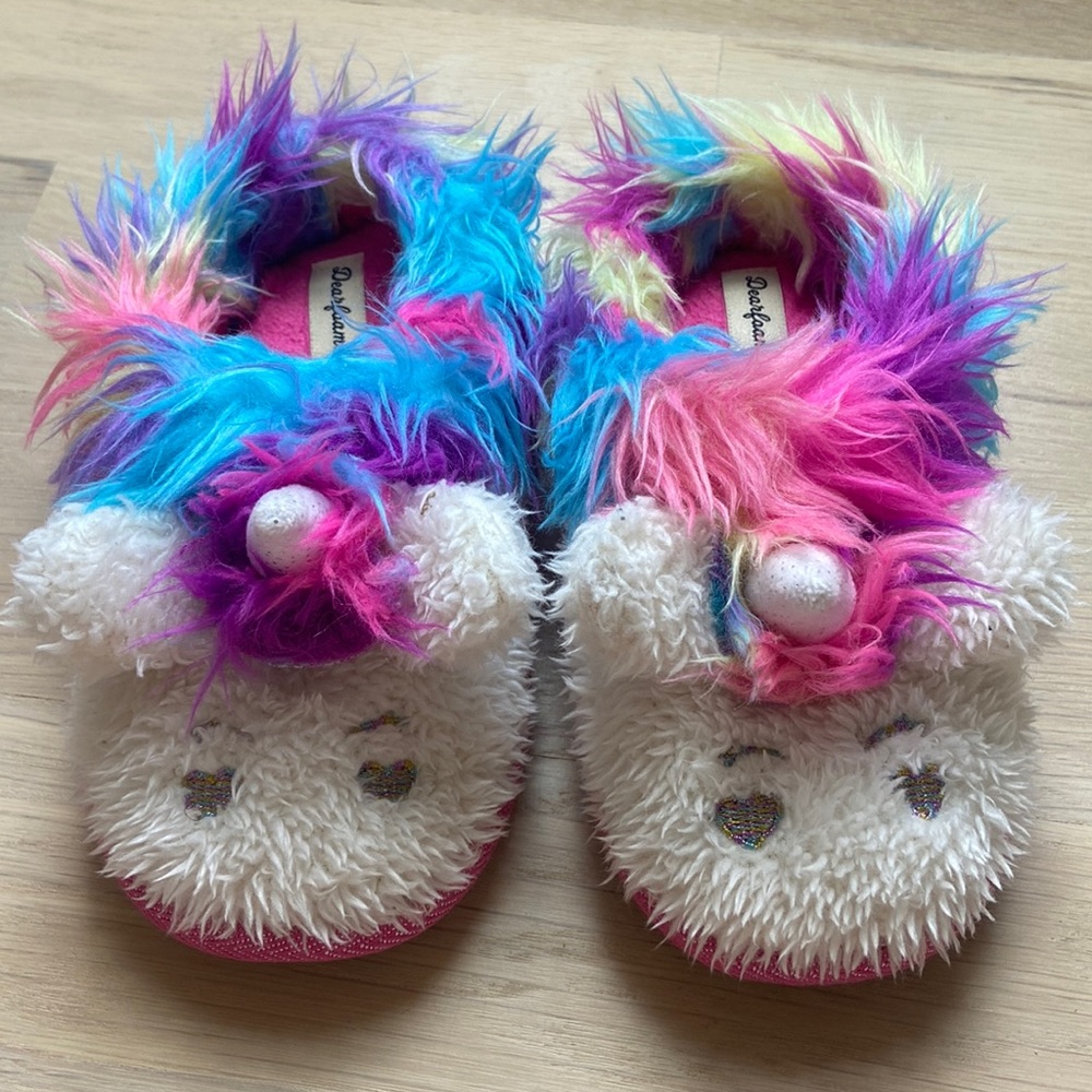Girls Unicorn Slippers (Size 9-10)